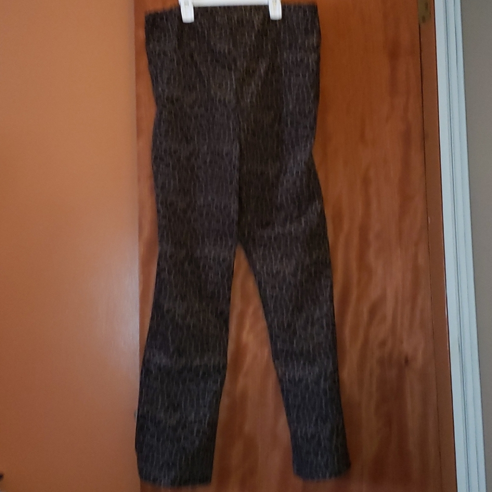 🌹🎉4x Host Pick🎉🌹LEOPARD Maternity Pants by MIMI MATERNITY